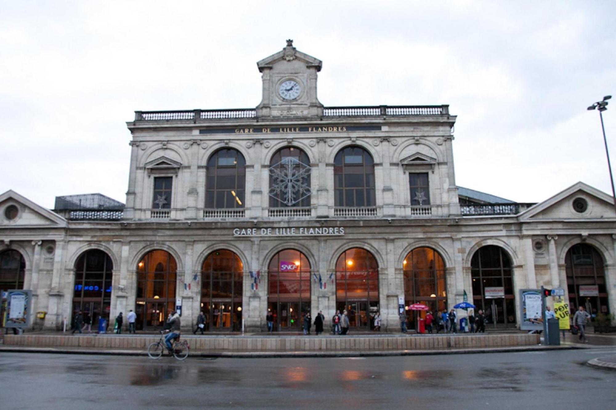 Hotel De Londres Lille Bagian luar foto